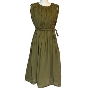 Elegant Olive Green Sleeveless Dress